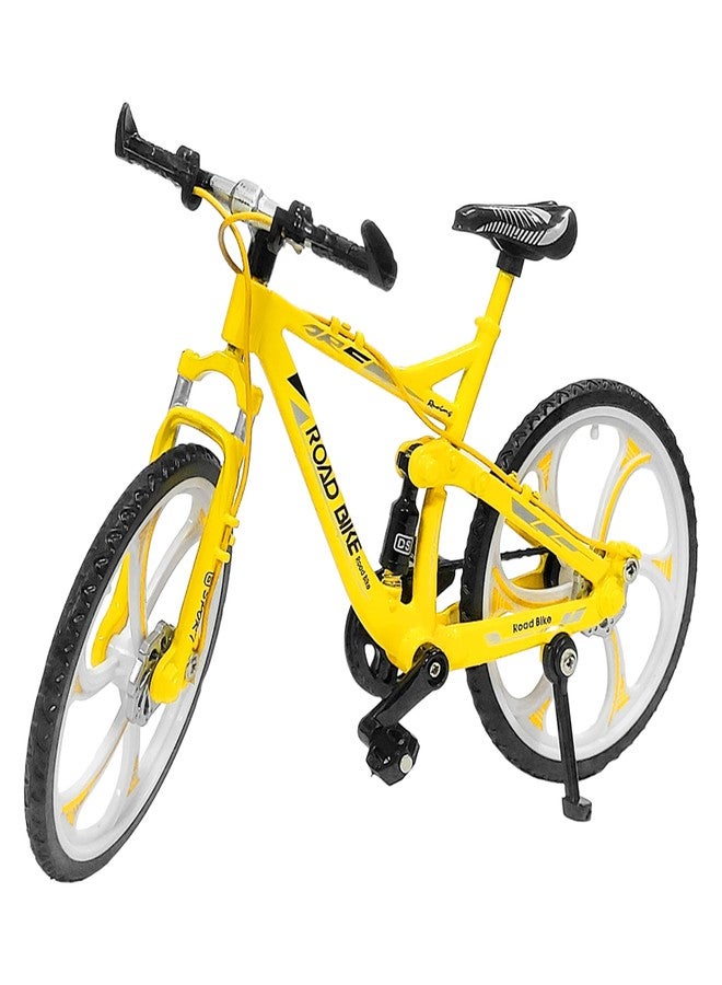 في جراسب دراجة VGRASSP لعبة مصبوبة من المعدن بمقياس 1:8 للأطفال - دراجة معدنية من سبيكة معدنية للطرق الوعرة بتصميم واقعي، تتميز بمقبض متحرك ودوار، ونظام تعليق، وعجلات، ودواسات (أصفر) - Image 1